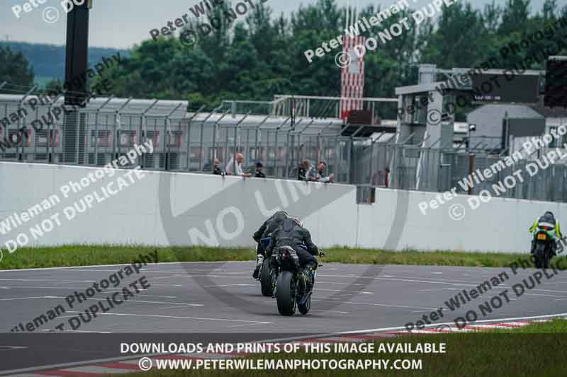 donington no limits trackday;donington park photographs;donington trackday photographs;no limits trackdays;peter wileman photography;trackday digital images;trackday photos